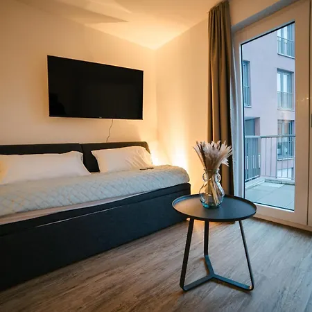 Zentrahome - Balkon Outlet Zentral Smarttv Business Apartment *